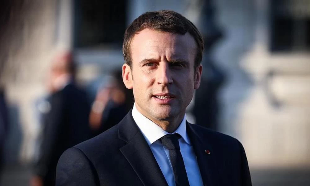 Έφθασε στη Βηρυτό ο Μακρόν - Είναι ο πρώτος ξένος ηγέτης που καταφθάνει